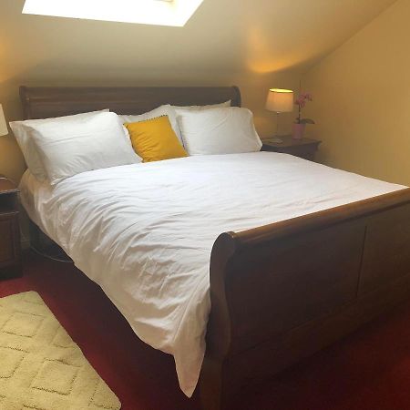 Railway Avenue Rooms Клифден Экстерьер фото
